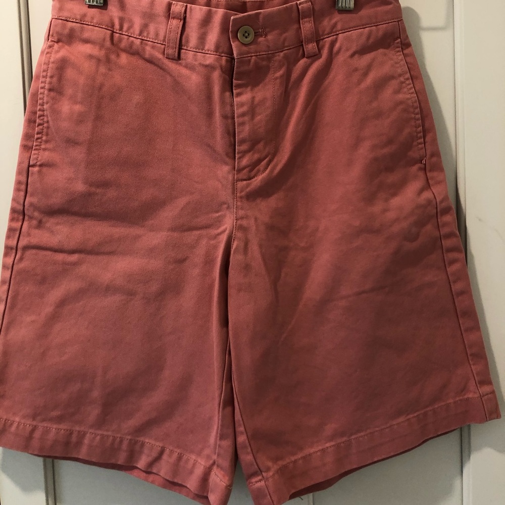 Vineyard Vines salmon color shorts